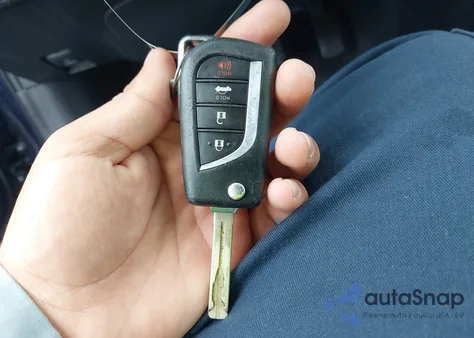 2021 Toyota Corolla Le из США, поврежденный, VIN JTDEPMAE2MJ149402